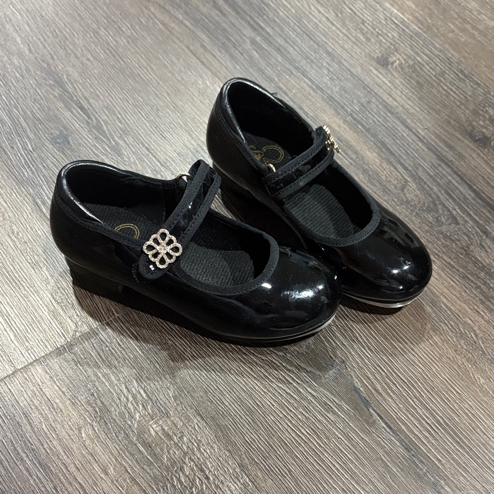 Stelle little girls tap shoes